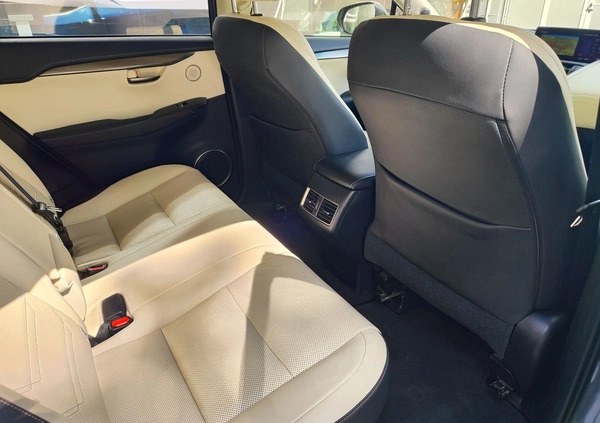 Lexus NX cena 129900 przebieg: 71396, rok produkcji 2017 z Czerwieńsk małe 436